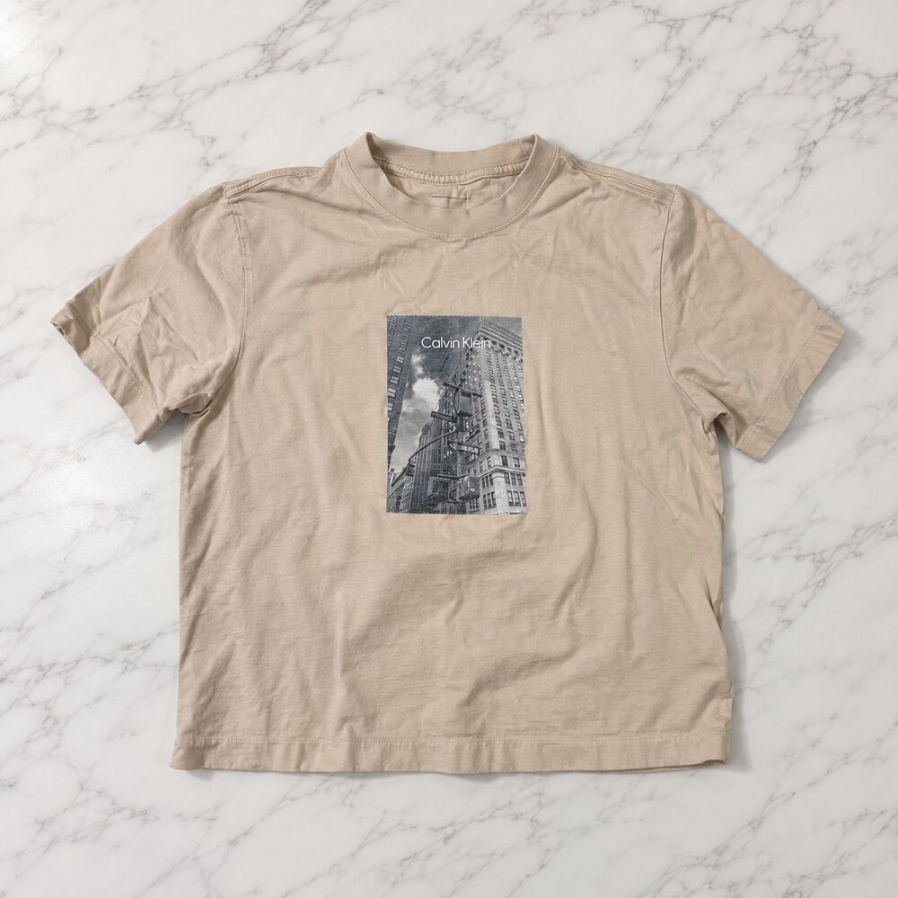 Calvin Klein Jeans Women’s Graphic T-Shirt Beige Size XS New York Logo Tee